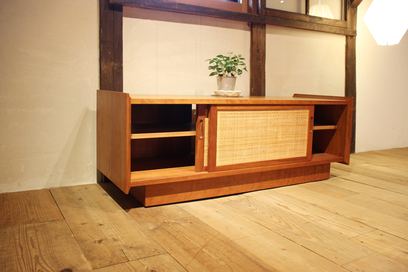 THE TV BOARD / LOW TABLE 無垢 ブラックチェリー × Black Steel