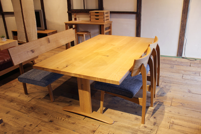 完売天然楢の木【森と大自然を感じられるほっこり切り株台】テーブル